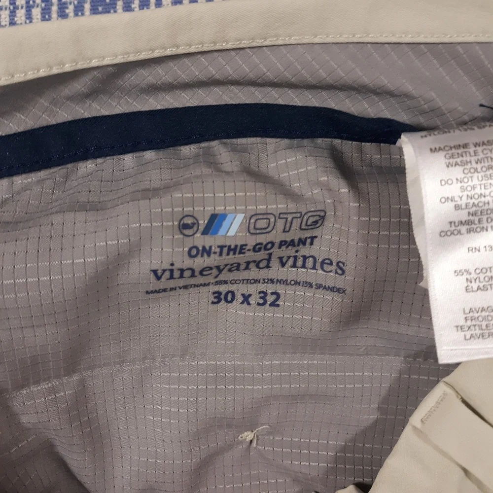 Vineyard Vines OTG On-The-Go Pants Mens 30 x 32 Flat Front Performance Beige